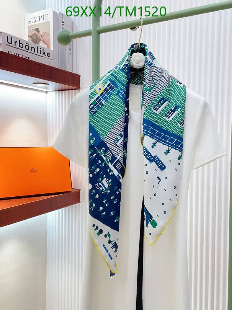 Hermes-Scarf Code: TM1520 $: 69USD