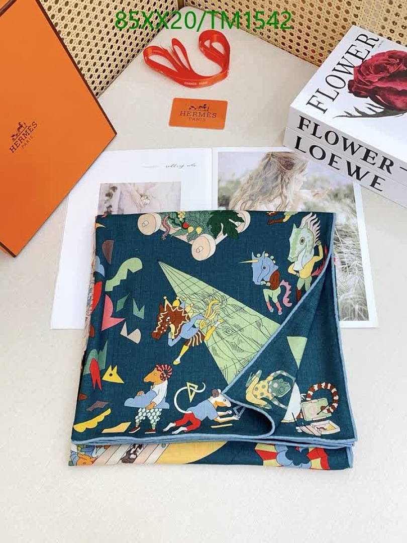 Hermes-Scarf Code: TM1542 $: 85USD