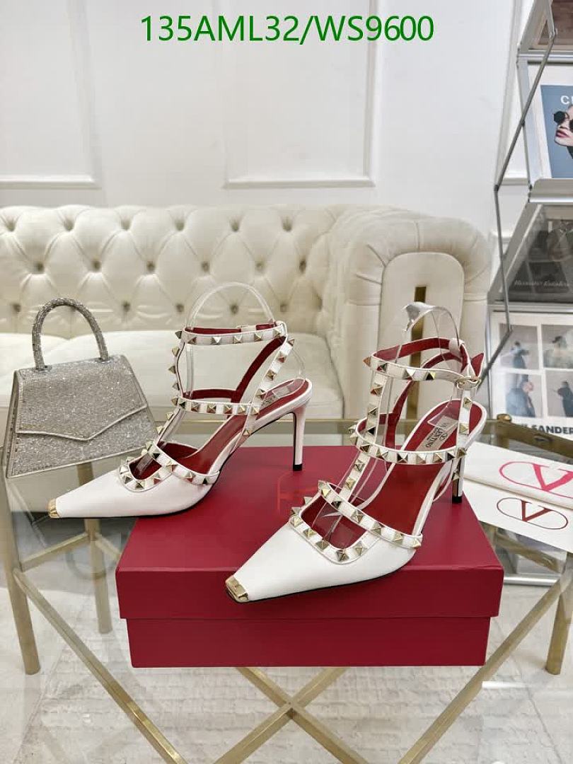 Valentino-Women Shoes Code: WS9600 $: 135USD