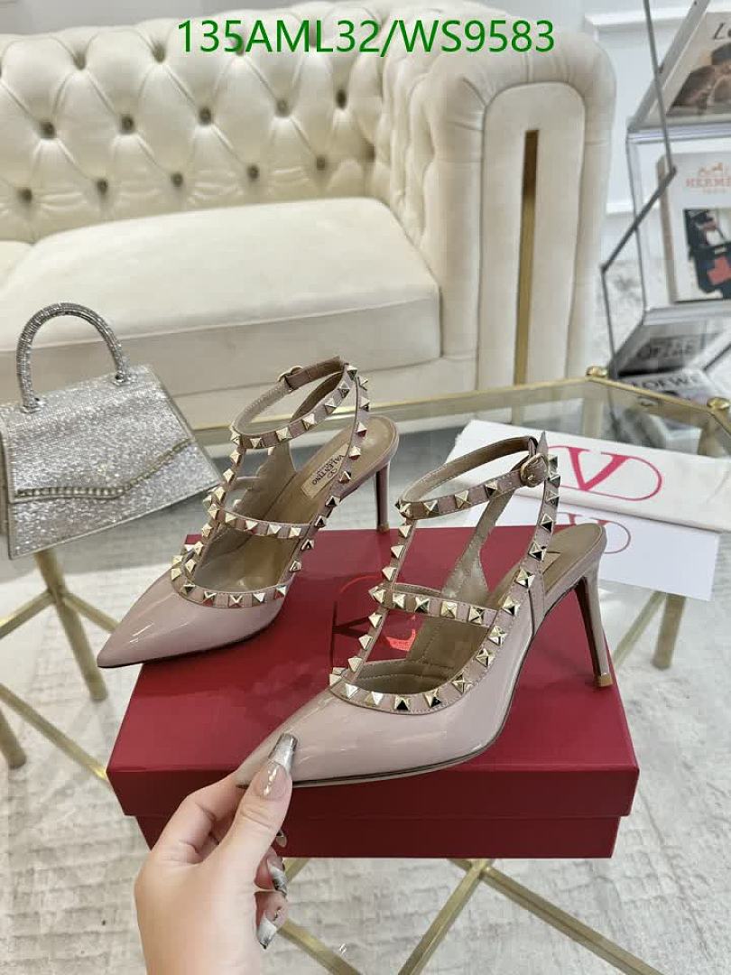 Valentino-Women Shoes Code: WS9583 $: 135USD