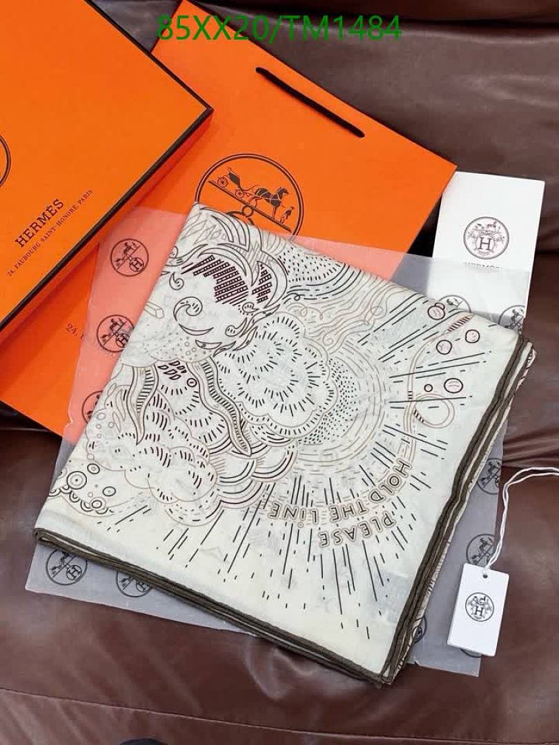 Hermes-Scarf Code: TM1484 $: 85USD