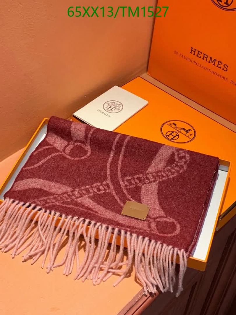 Hermes-Scarf Code: TM1527 $: 65USD