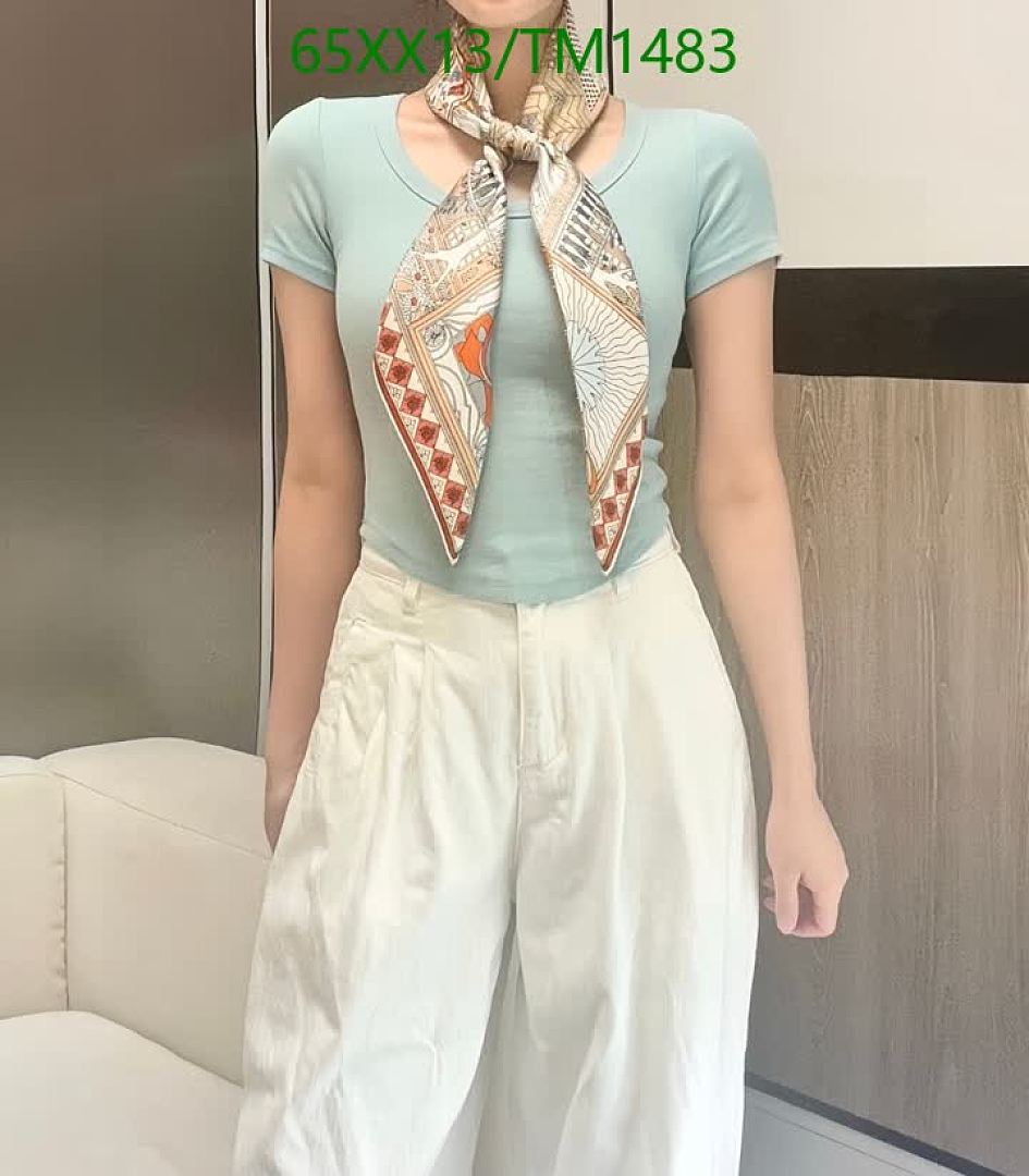 Hermes-Scarf Code: TM1483 $: 65USD