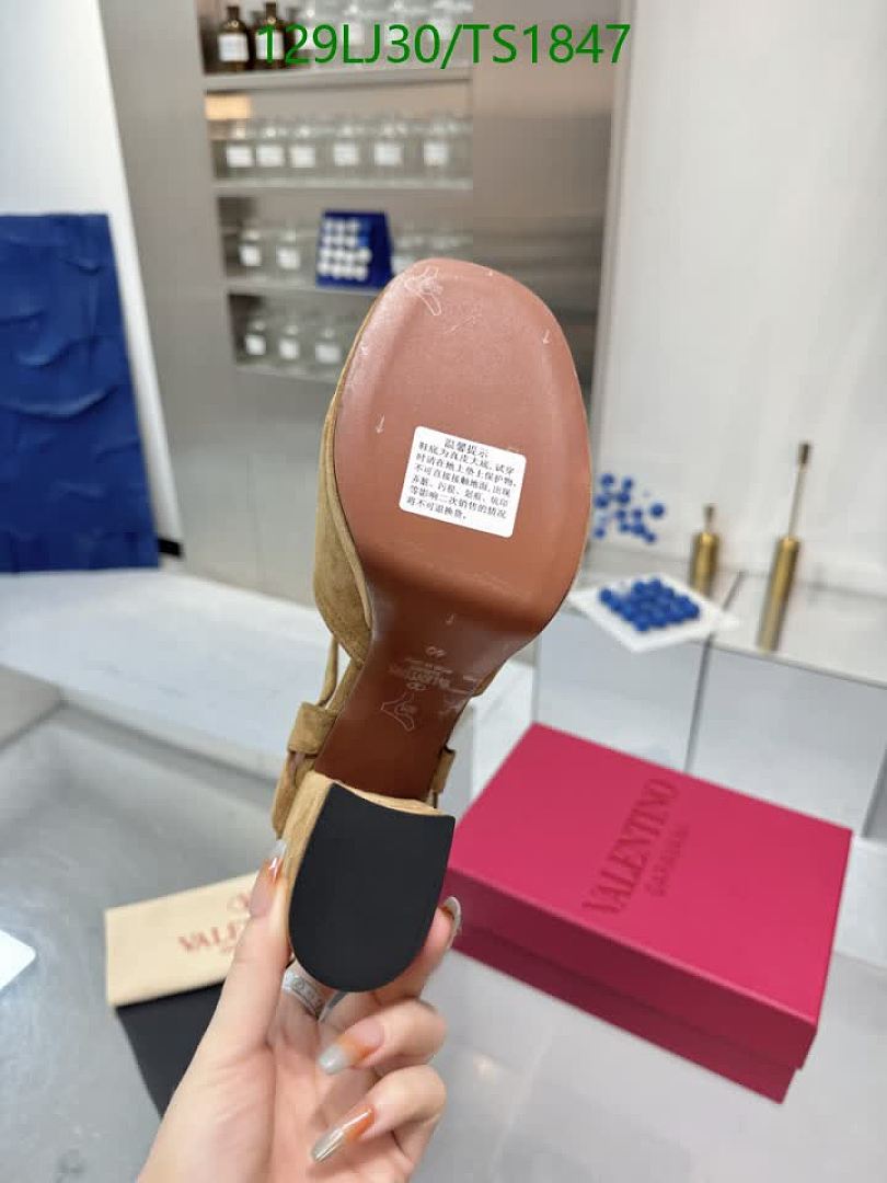 Valentino-Women Shoes Code: TS1847 $: 129USD