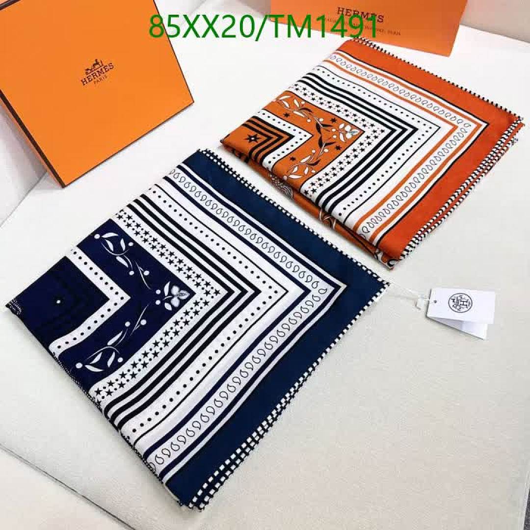 Hermes-Scarf Code: TM1491 $: 85USD
