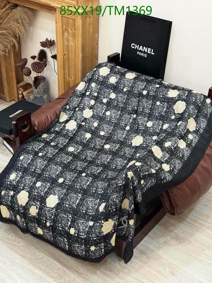 Chanel-Scarf Code: TM1369 $: 85USD