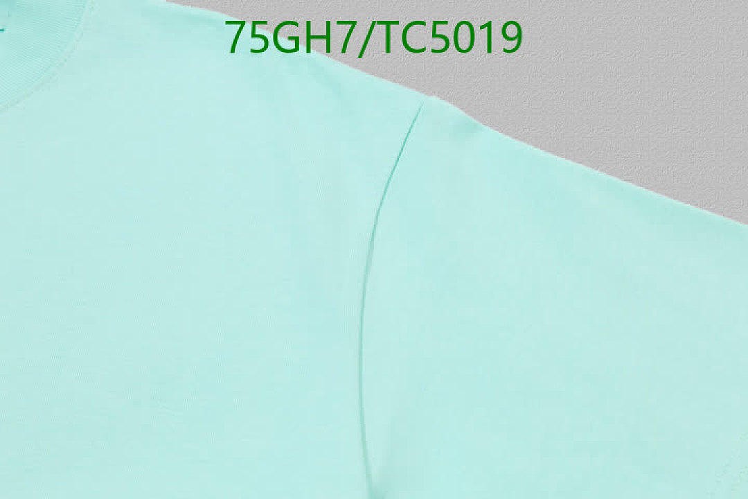 Burberry-Clothing Code: TC5019 $: 75USD
