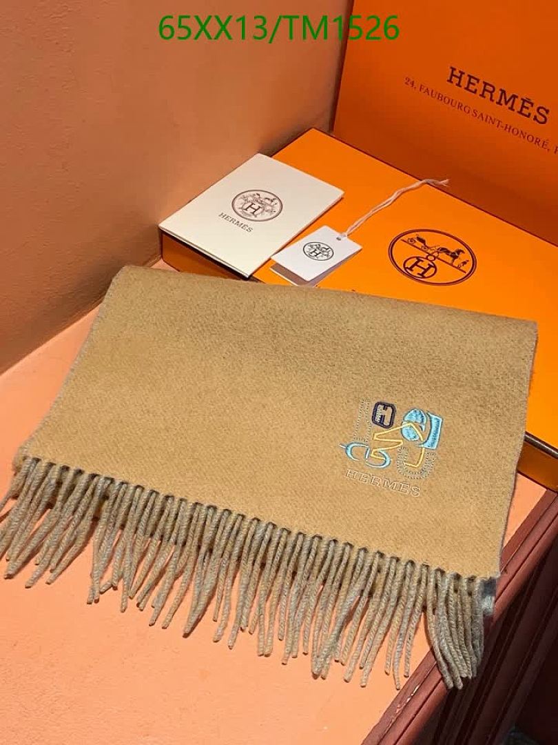 Hermes-Scarf Code: TM1526 $: 65USD
