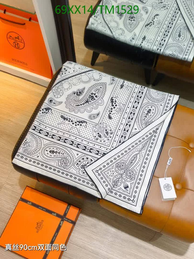 Hermes-Scarf Code: TM1529 $: 69USD