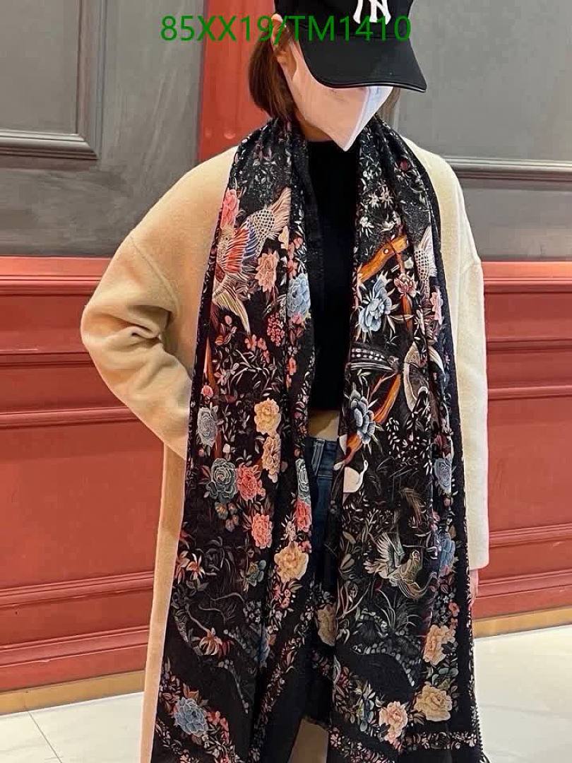 Dior-Scarf Code: TM1410 $: 85USD