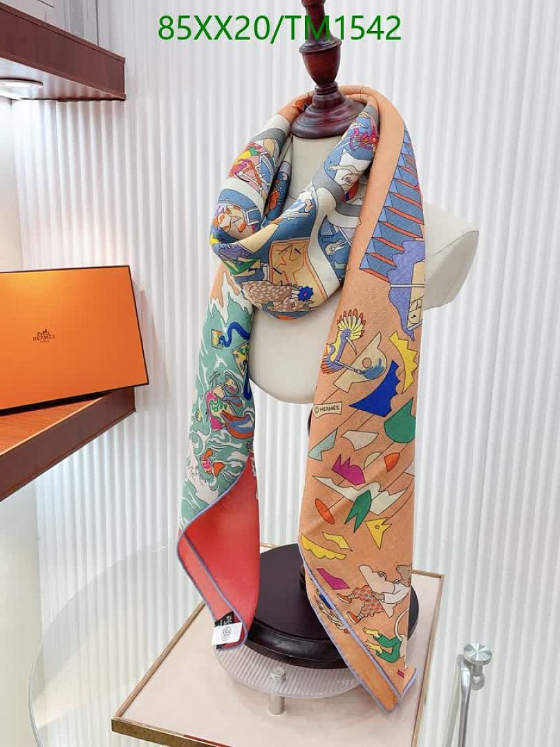 Hermes-Scarf Code: TM1542 $: 85USD