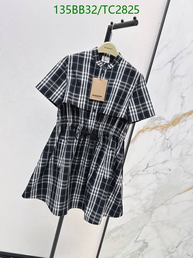 Burberry-Clothing Code: TC2825 $: 135USD