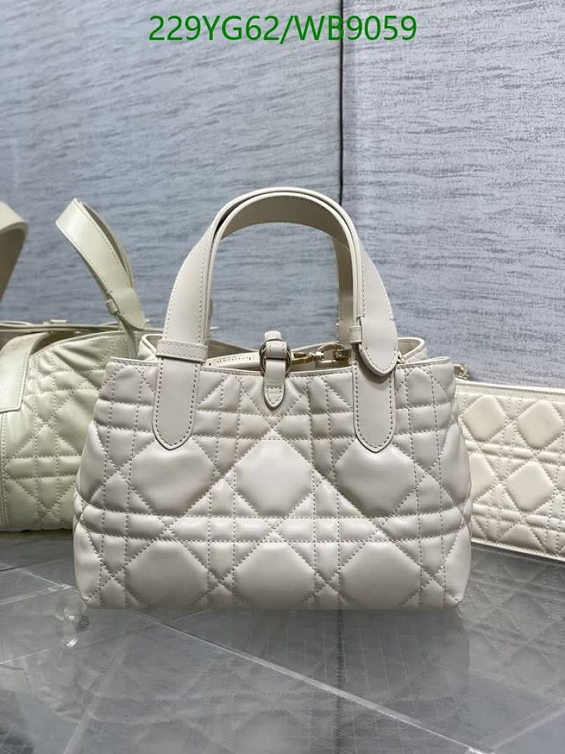 Dior-Bag-Mirror Quality Code: WB9059 $: 229USD