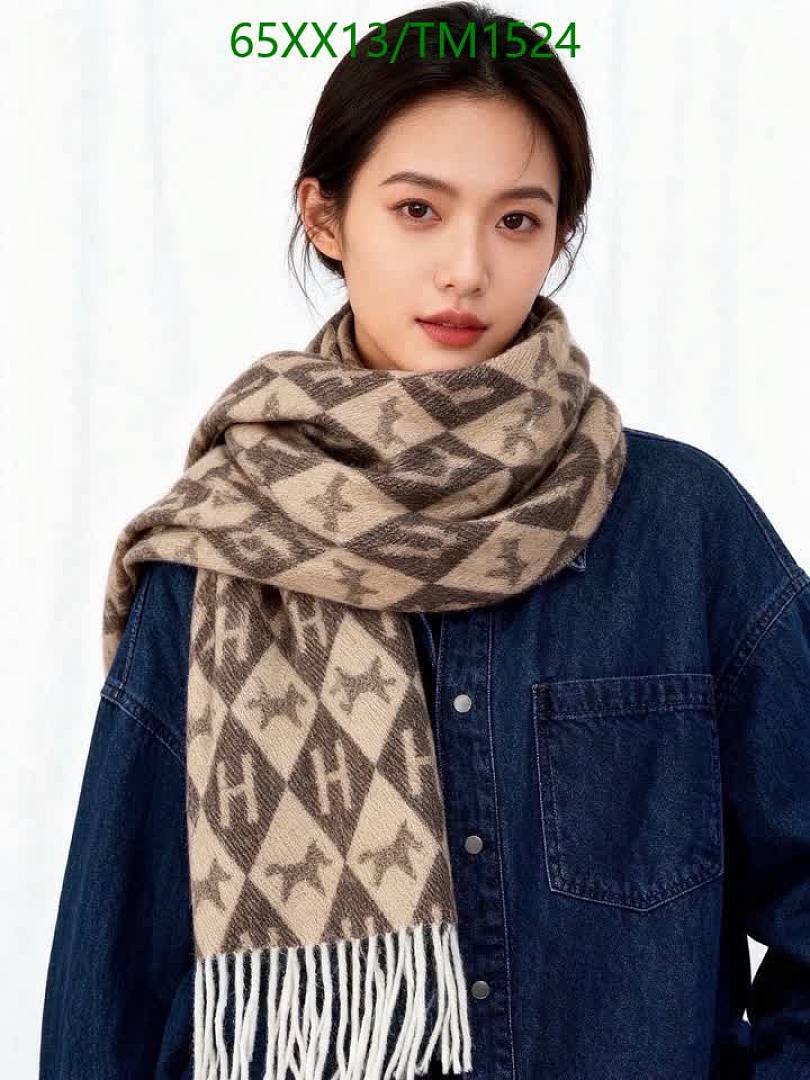 Hermes-Scarf Code: TM1524 $: 65USD