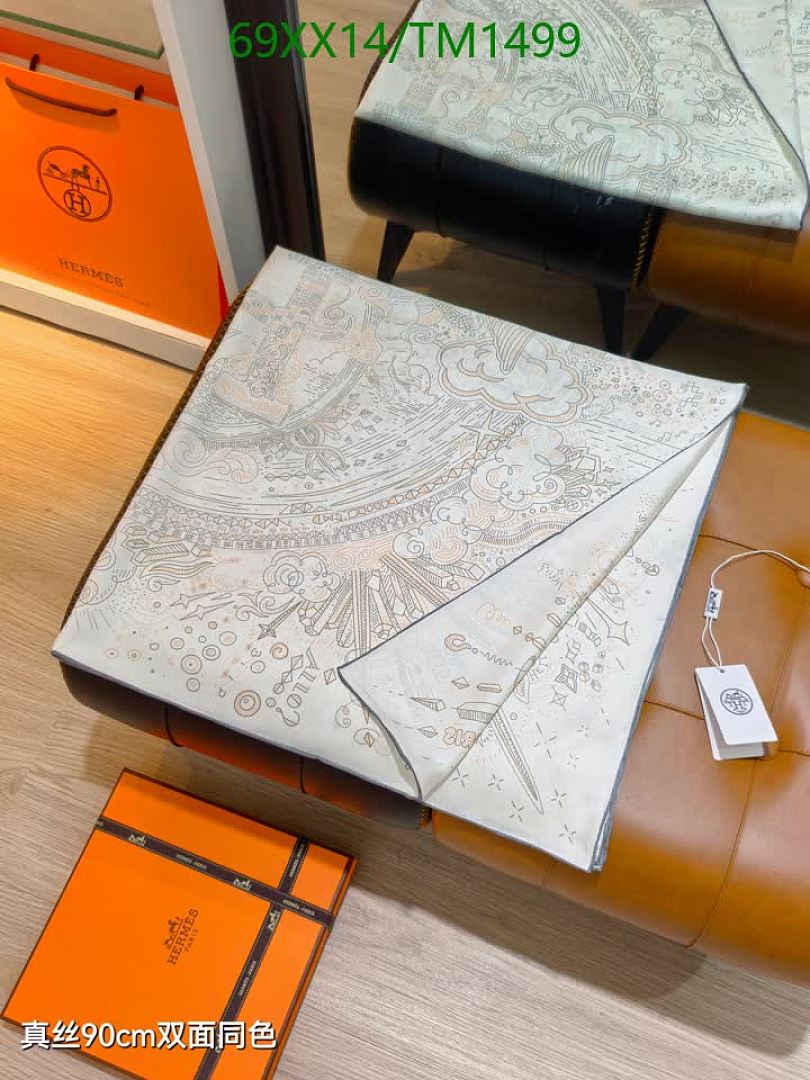 Hermes-Scarf Code: TM1499 $: 69USD