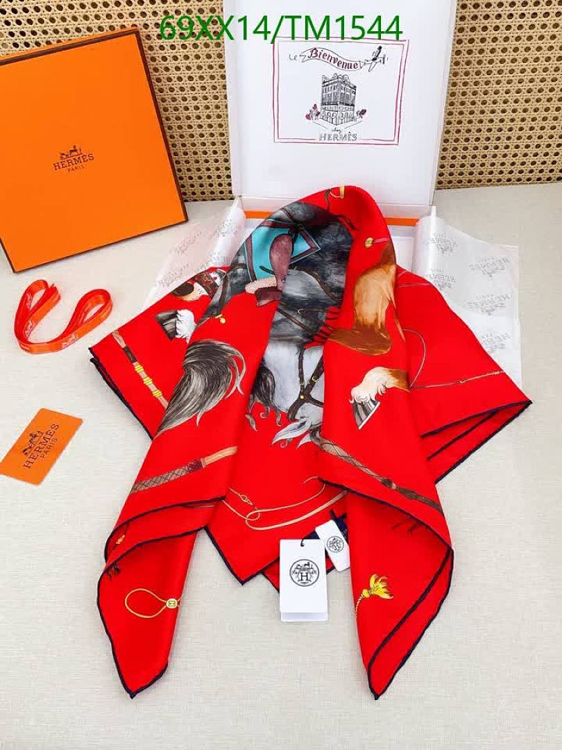 Hermes-Scarf Code: TM1544 $: 69USD