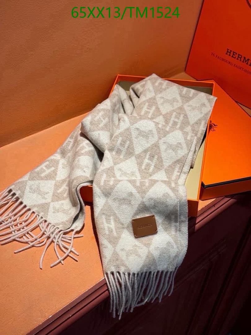 Hermes-Scarf Code: TM1524 $: 65USD