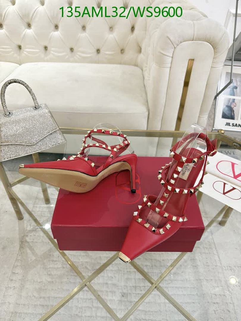 Valentino-Women Shoes Code: WS9600 $: 135USD