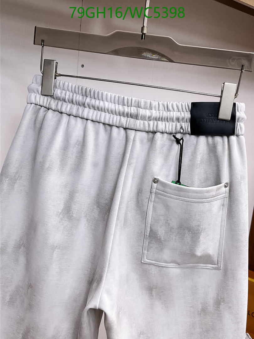 Balenciaga-Clothing Code: WC5398 $: 79USD