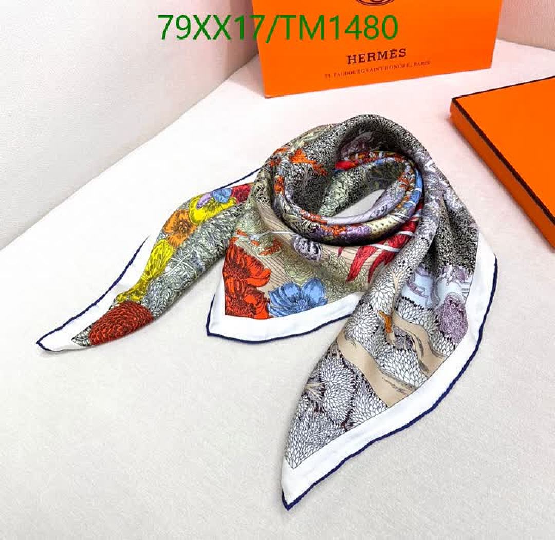 Hermes-Scarf Code: TM1480 $: 79USD