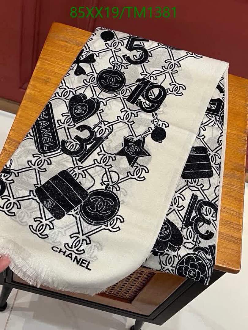Chanel-Scarf Code: TM1381 $: 85USD