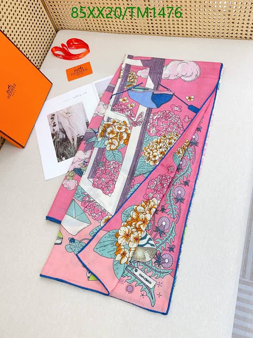 Hermes-Scarf Code: TM1476 $: 85USD