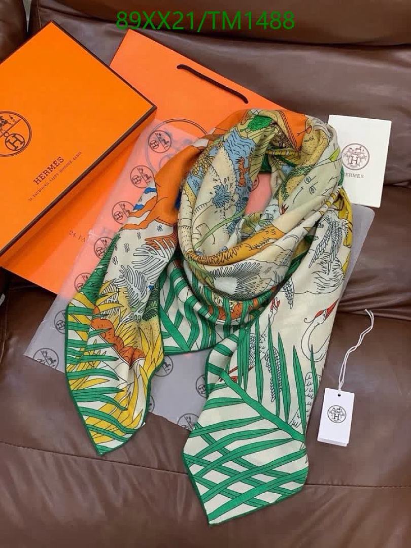 Hermes-Scarf Code: TM1488 $: 89USD