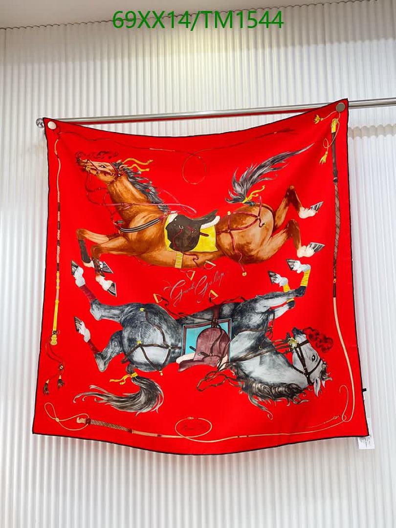 Hermes-Scarf Code: TM1544 $: 69USD