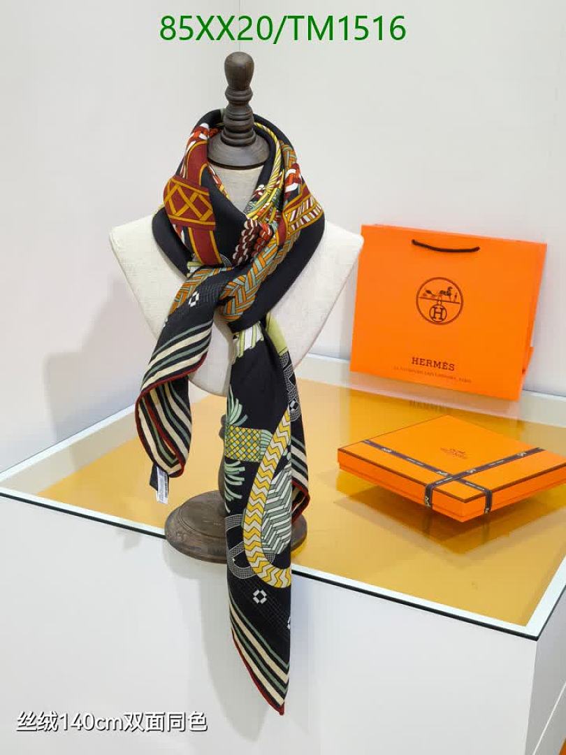 Hermes-Scarf Code: TM1516 $: 85USD