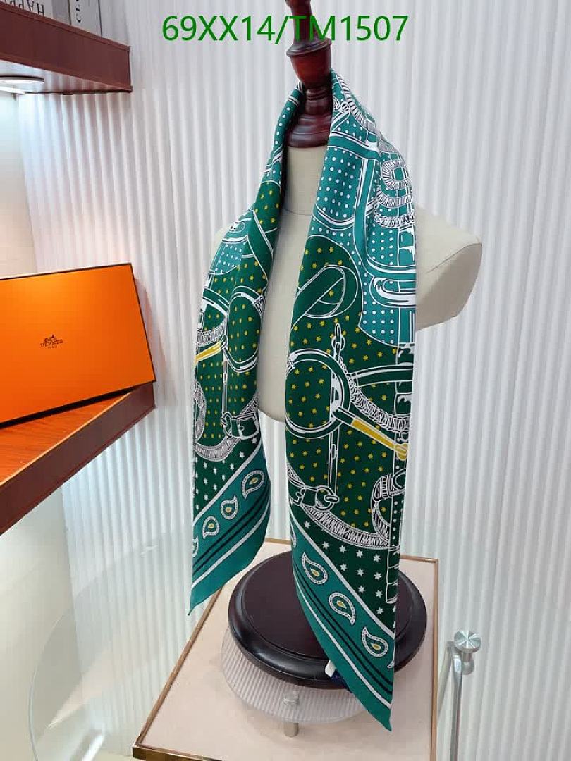 Hermes-Scarf Code: TM1507 $: 69USD