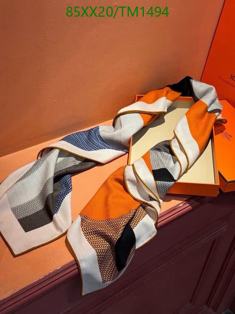Hermes-Scarf Code: TM1494 $: 85USD