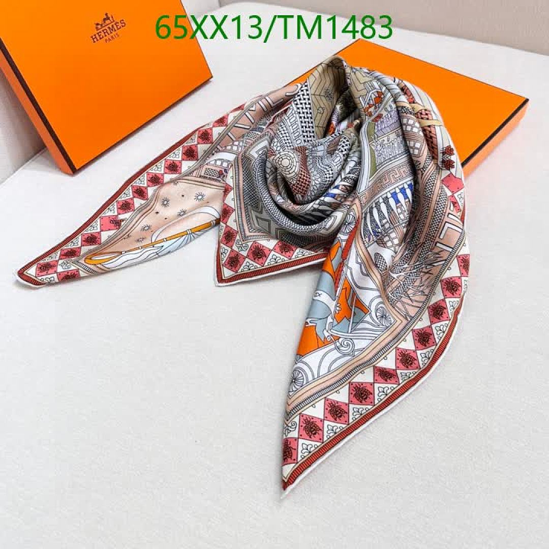Hermes-Scarf Code: TM1483 $: 65USD
