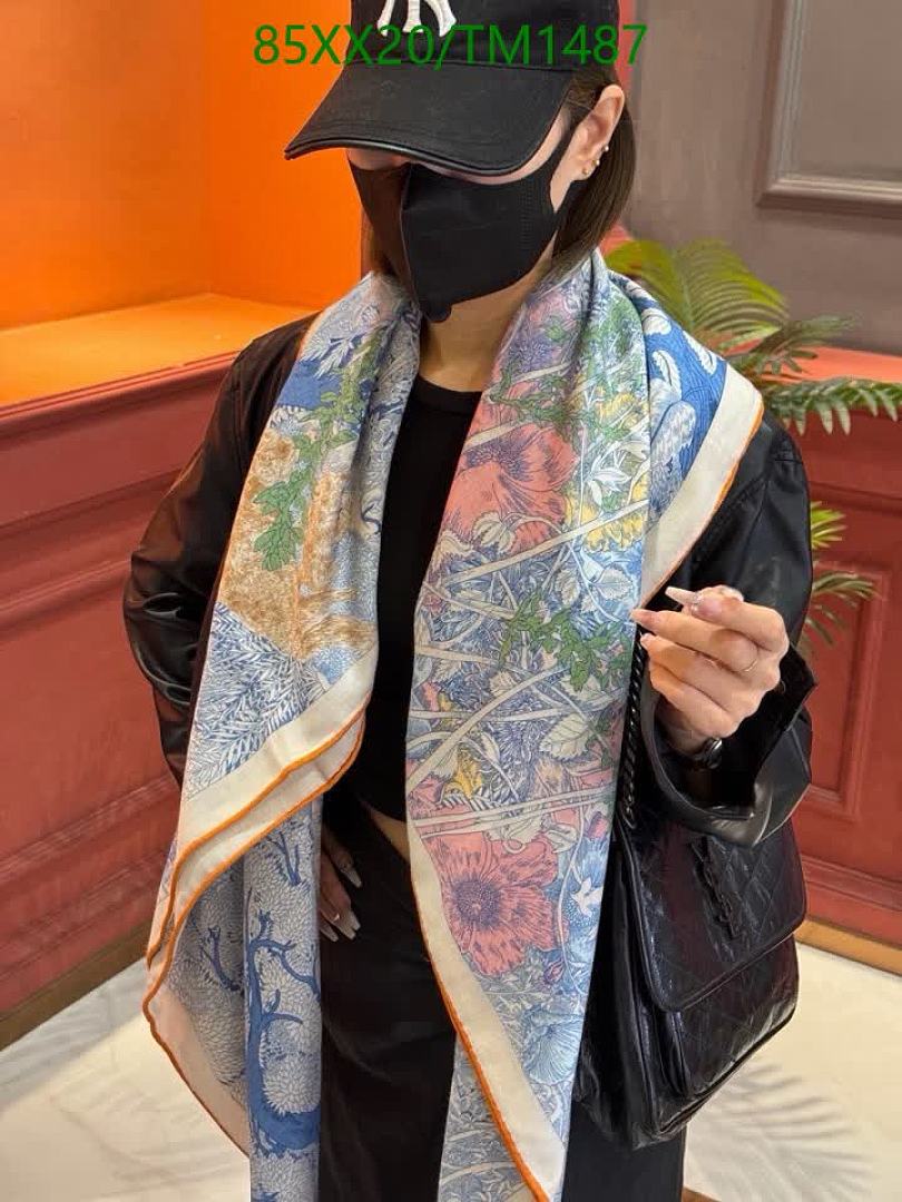 Hermes-Scarf Code: TM1487 $: 85USD