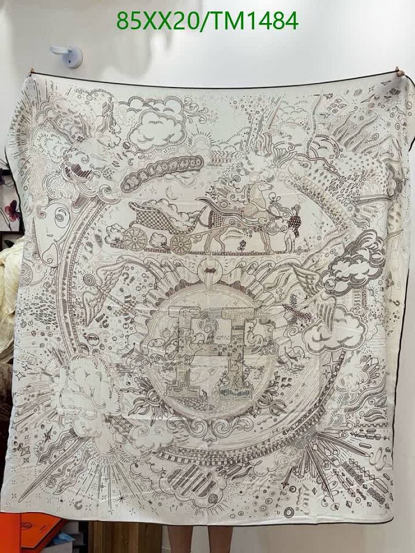 Hermes-Scarf Code: TM1484 $: 85USD