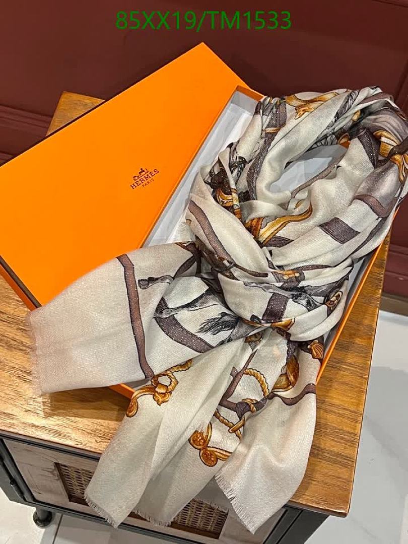 Hermes-Scarf Code: TM1533 $: 85USD