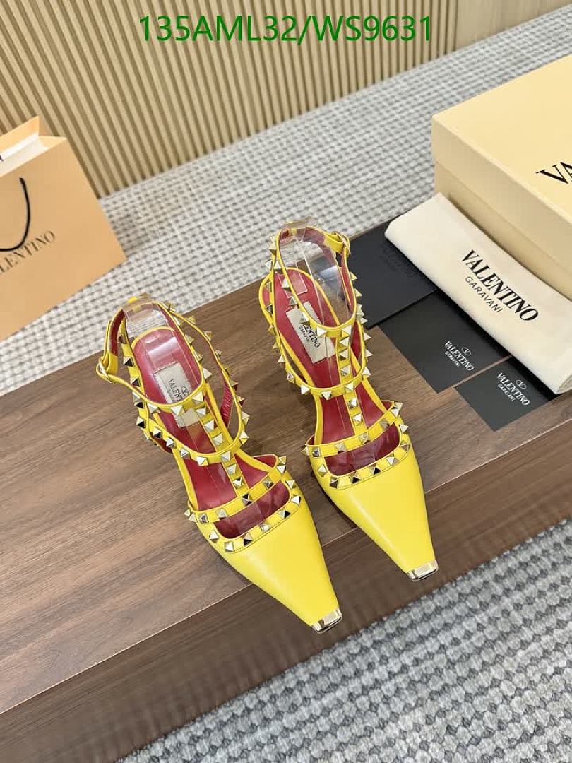 Valentino-Women Shoes Code: WS9631 $: 135USD