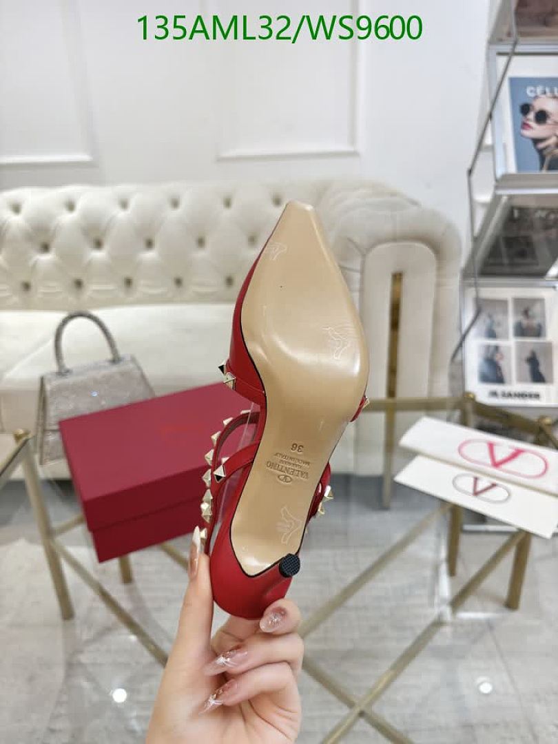 Valentino-Women Shoes Code: WS9600 $: 135USD