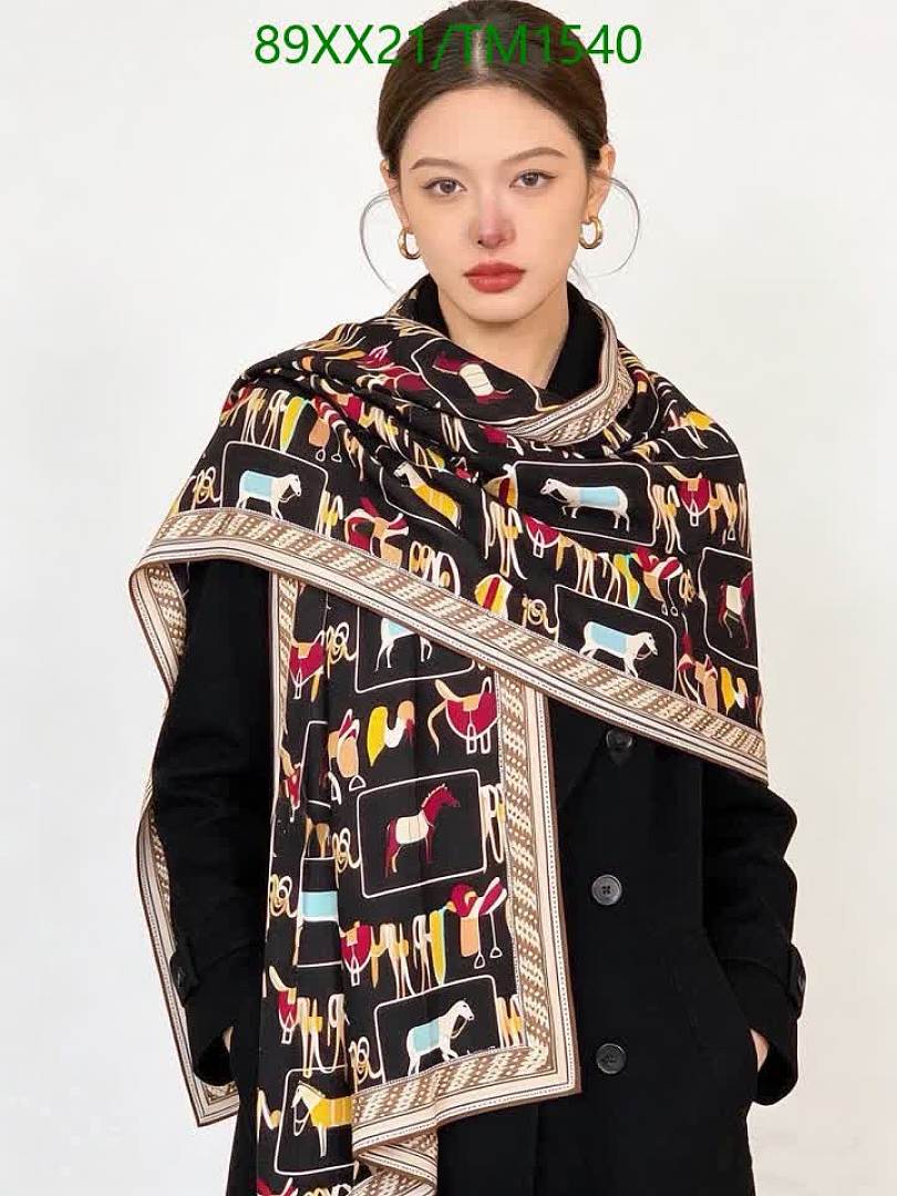 Hermes-Scarf Code: TM1540 $: 89USD
