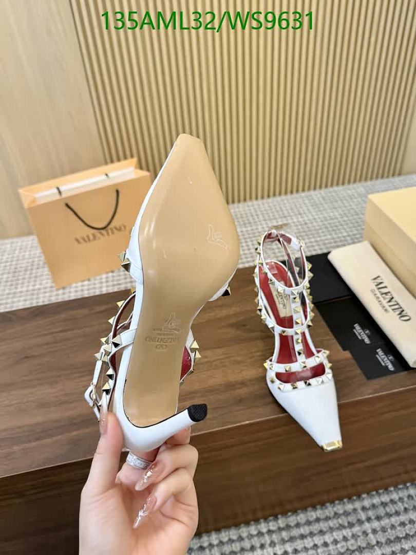 Valentino-Women Shoes Code: WS9631 $: 135USD