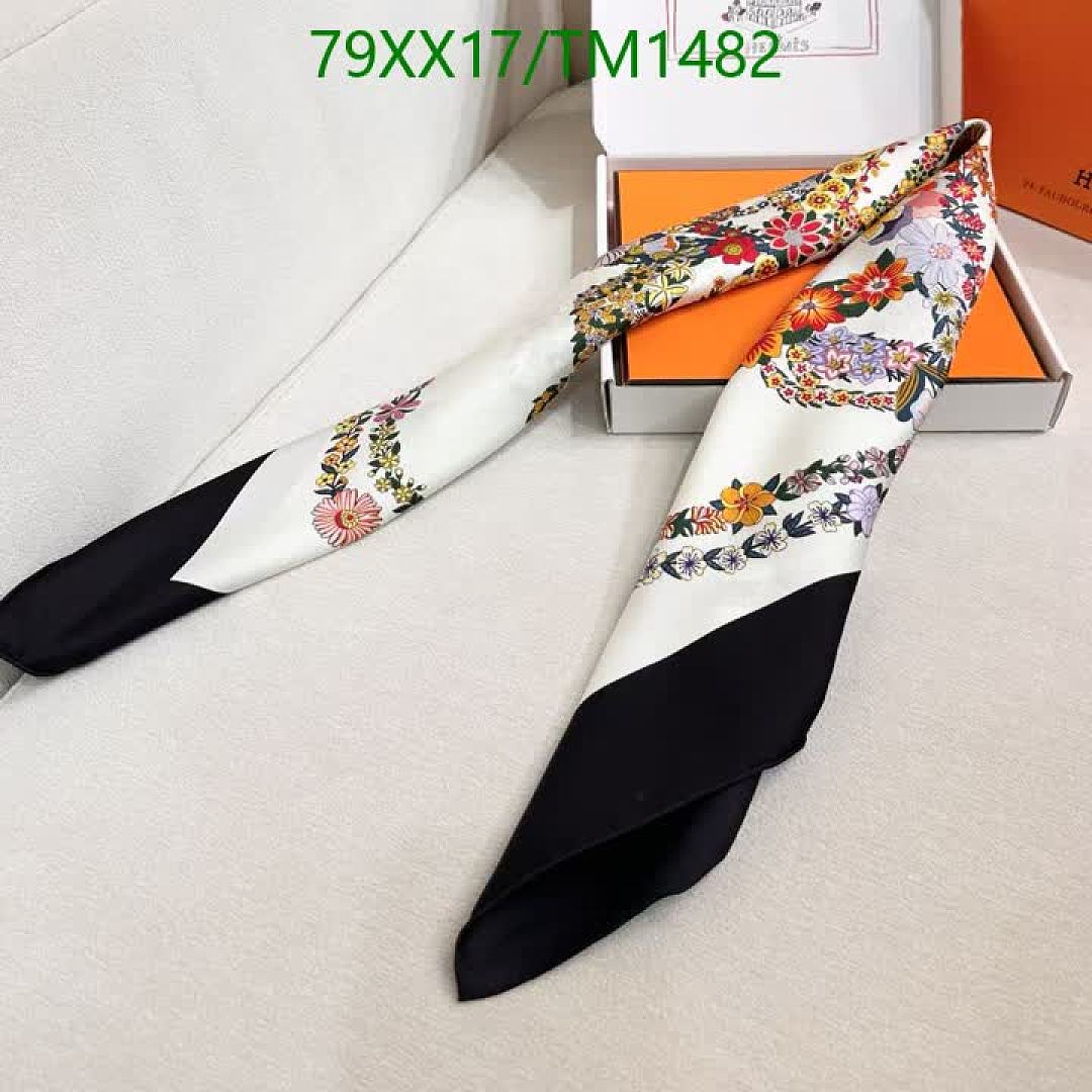 Hermes-Scarf Code: TM1482 $: 79USD
