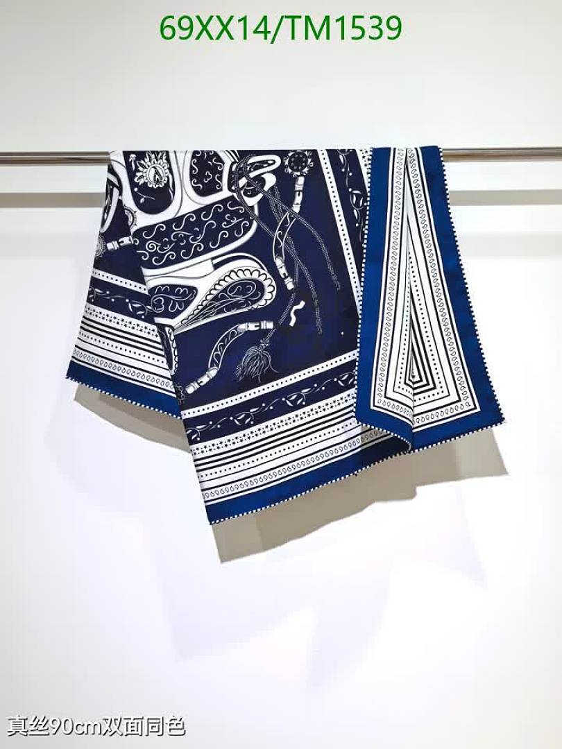 Hermes-Scarf Code: TM1539 $: 69USD