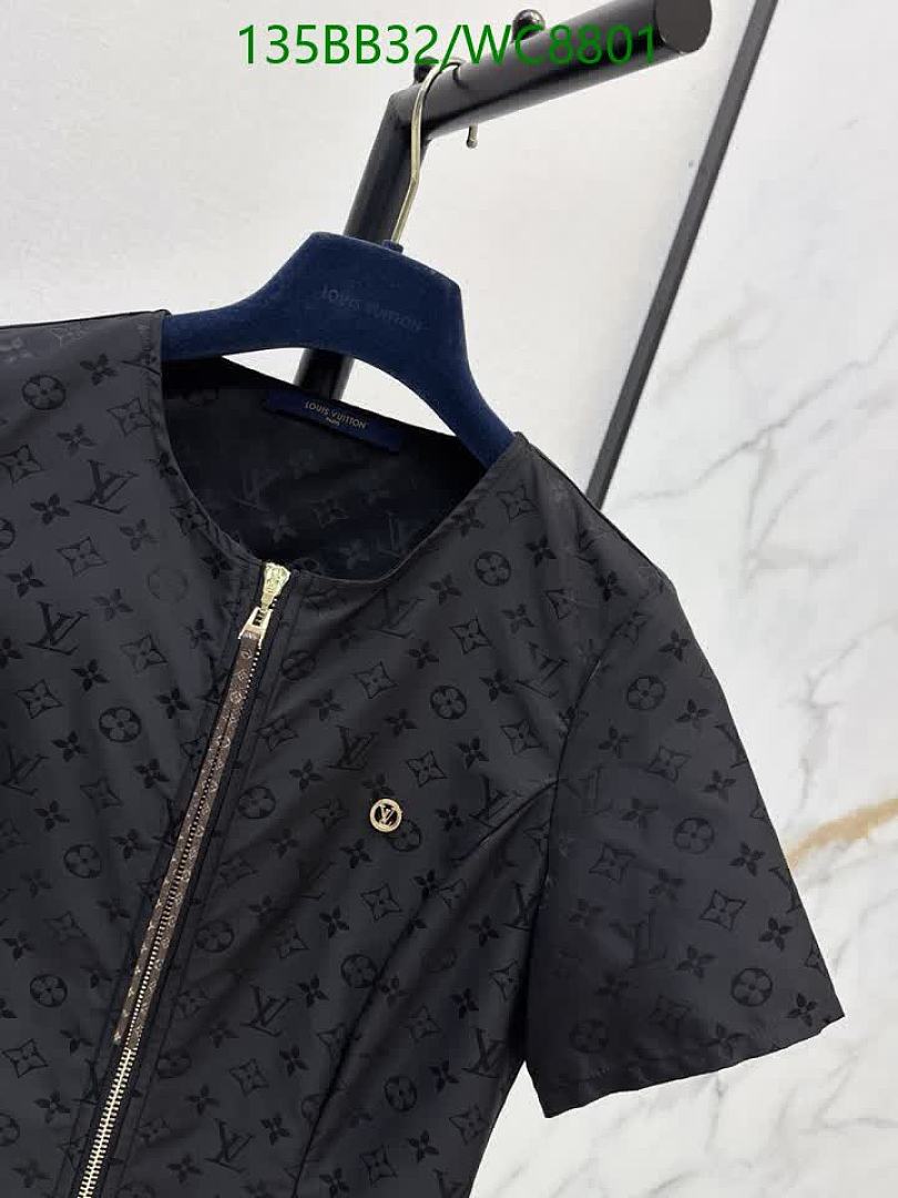 LV-Clothing Code: WC8801 $: 135USD