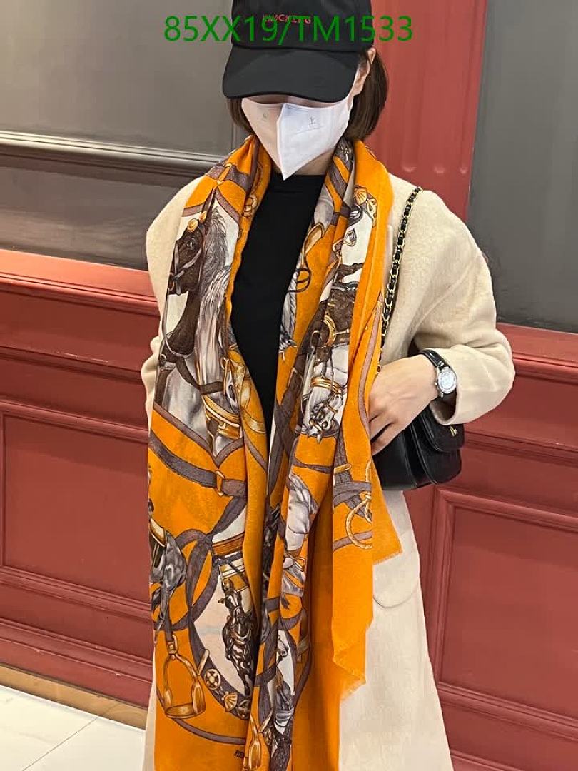 Hermes-Scarf Code: TM1533 $: 85USD