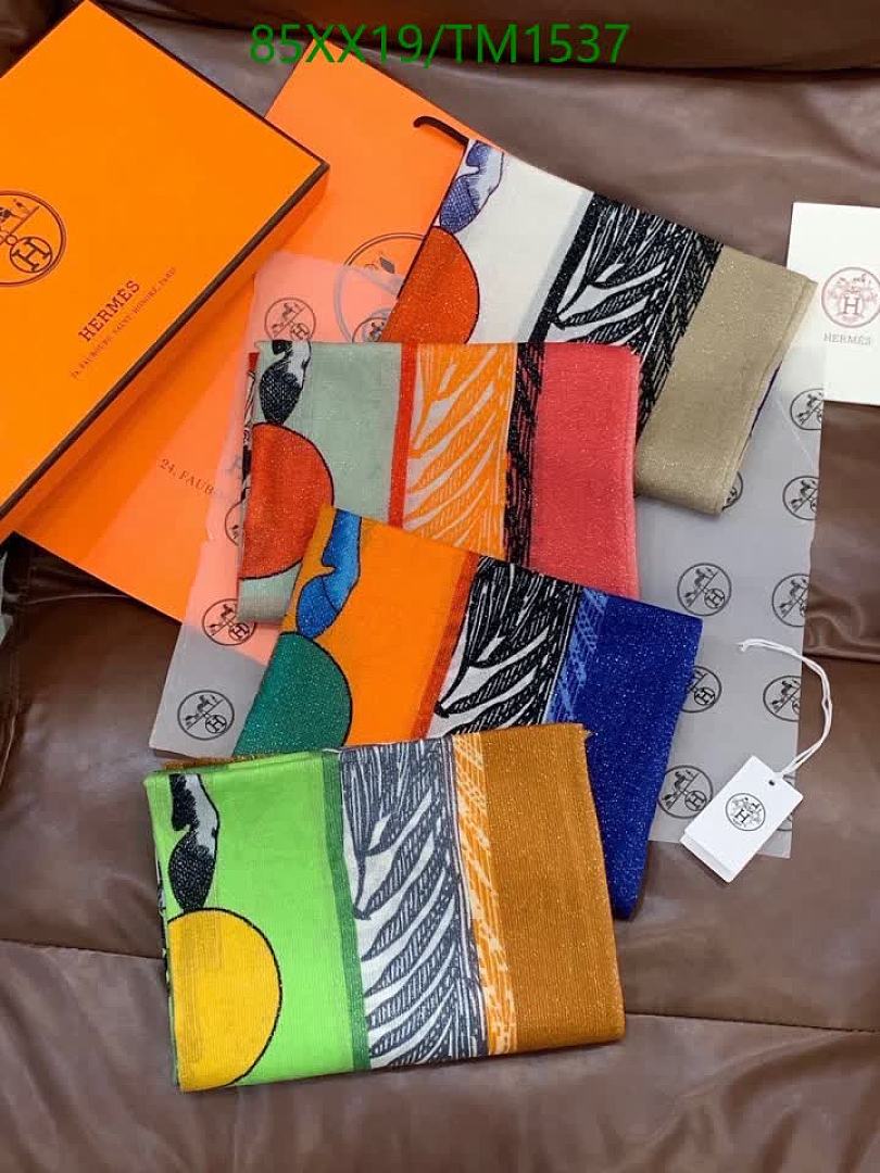 Hermes-Scarf Code: TM1537 $: 85USD