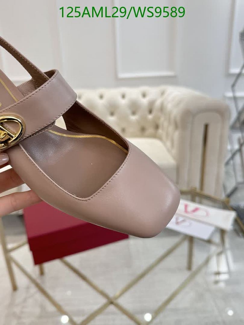 Valentino-Women Shoes Code: WS9589 $: 125USD