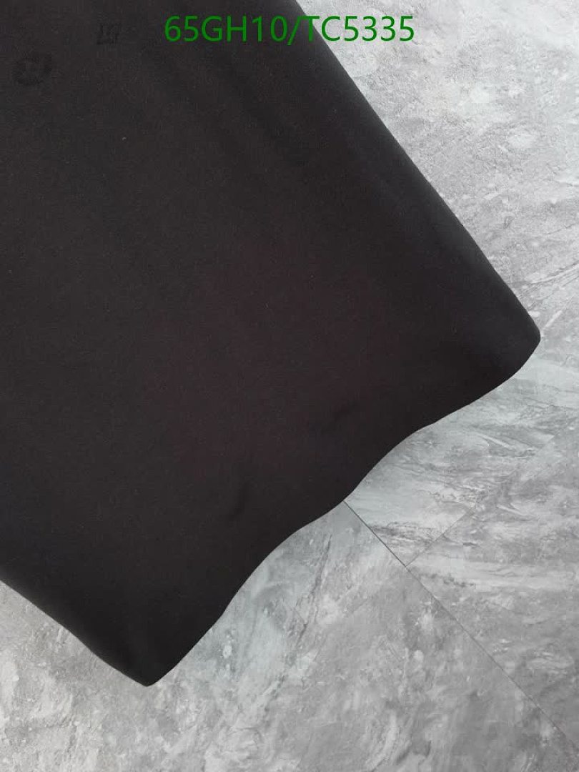 LV-Clothing Code: TC5335 $: 65USD