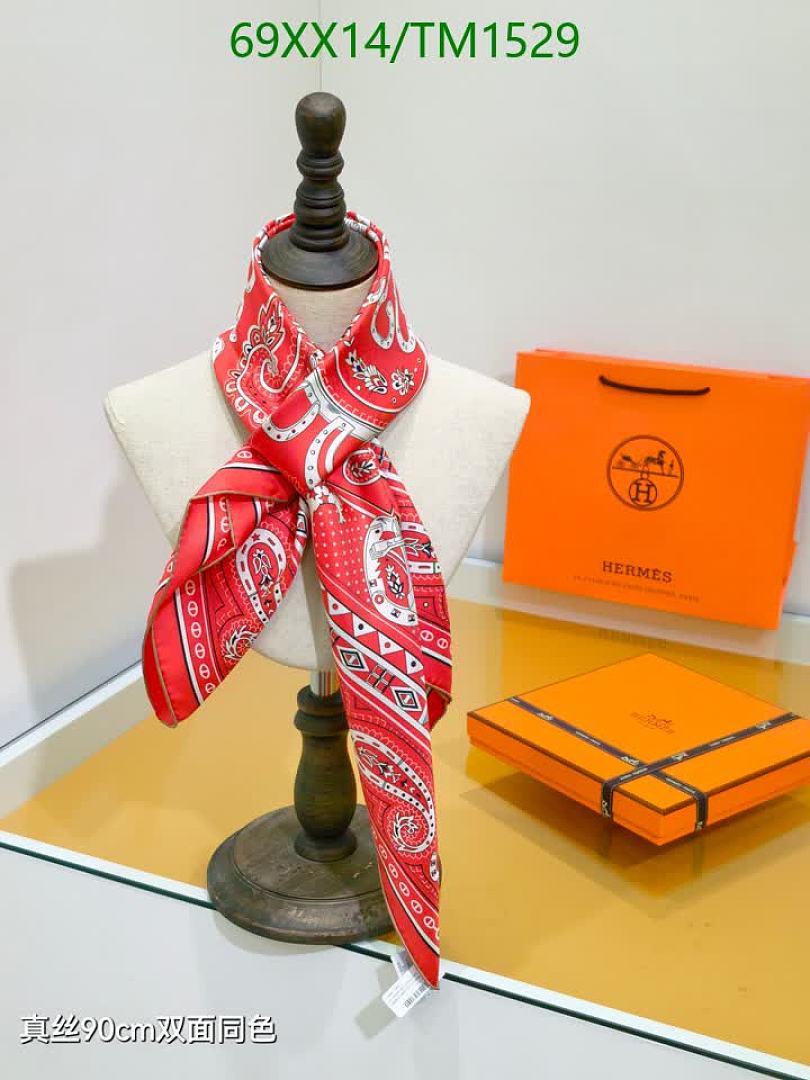 Hermes-Scarf Code: TM1529 $: 69USD