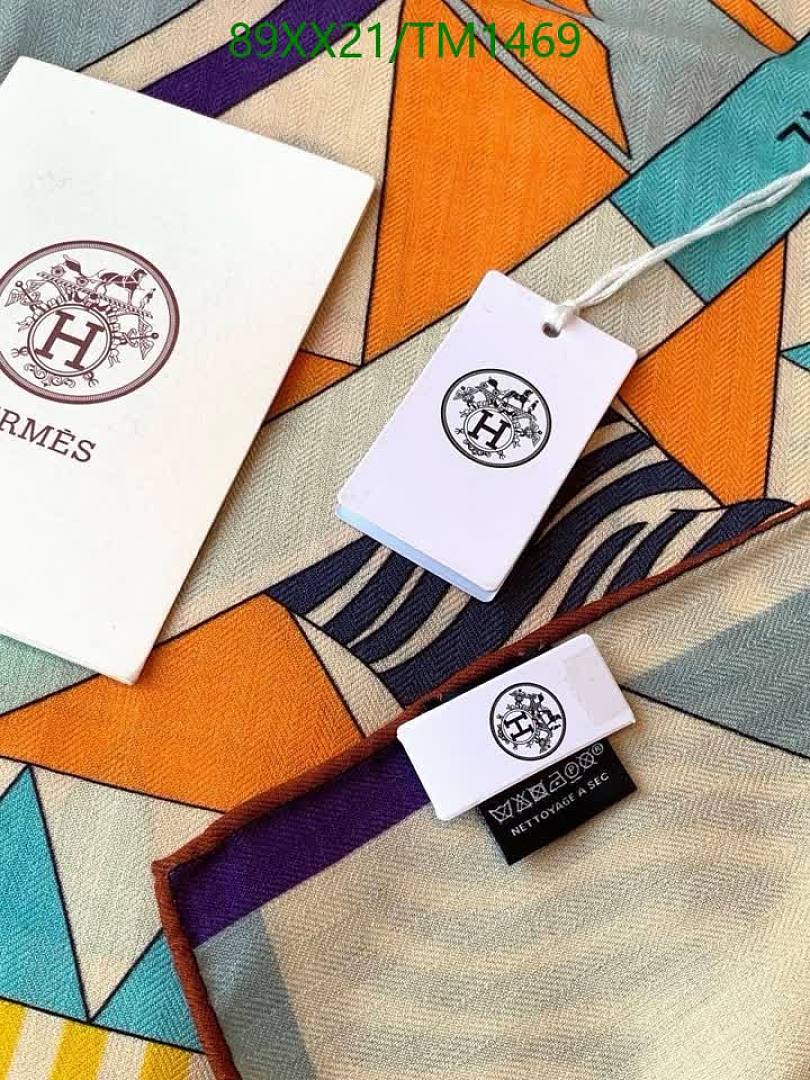 Hermes-Scarf Code: TM1469 $: 89USD
