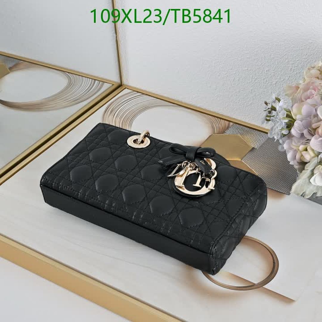 Dior-Bag-4A Quality Code: TB5841 $: 109USD