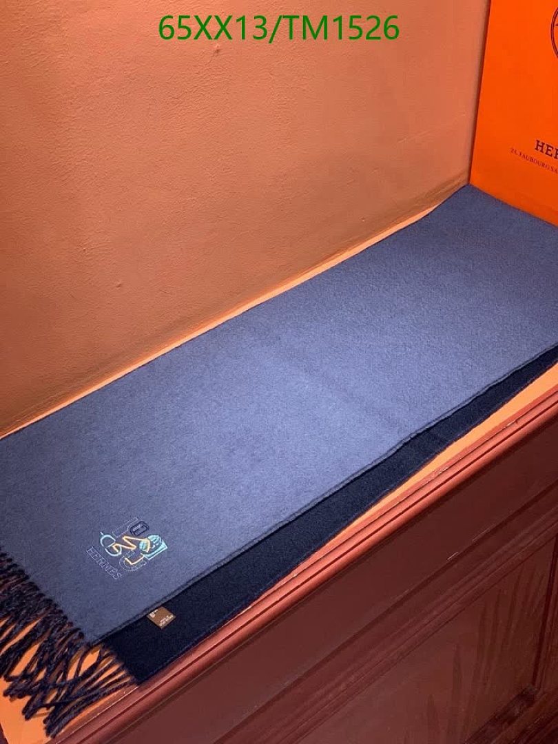 Hermes-Scarf Code: TM1526 $: 65USD